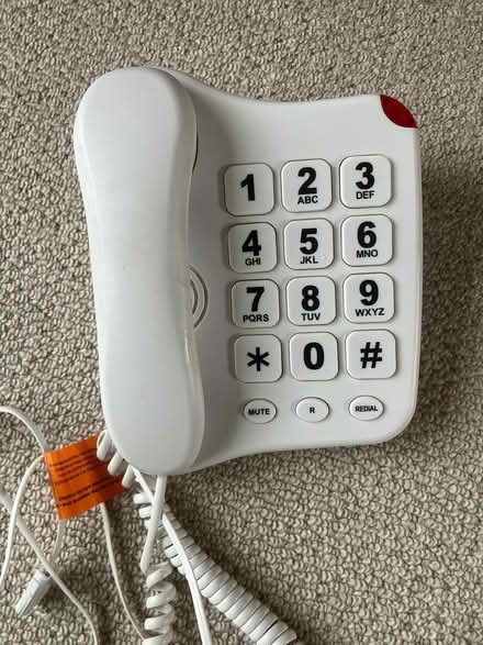 Photo of free Large button telephone (Desford, Leicester LE9) #1