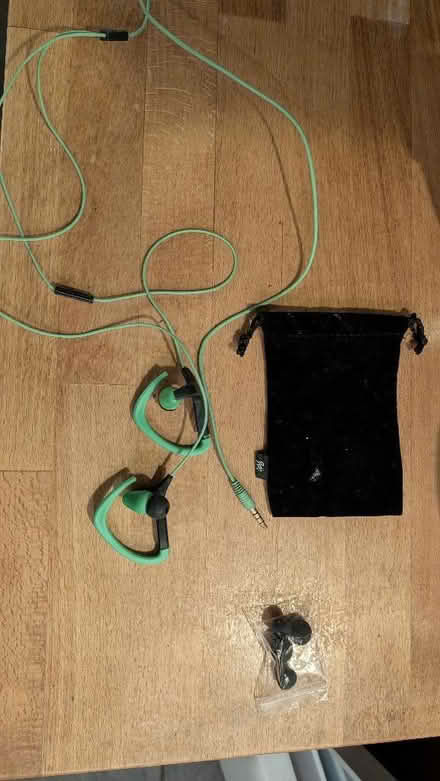 Photo of free Running earphones (St Albans AL3) #1