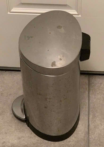 Photo of free Simplehuman 1.6 gal step trash can (Union Square/Prospect Hill) #3