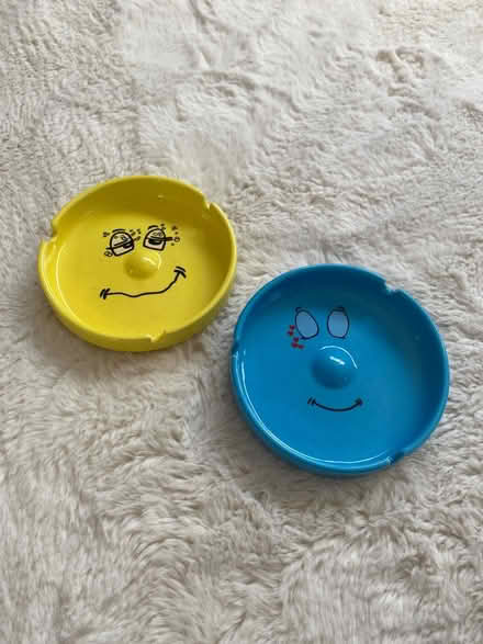 Photo of free Ashtray’s (Tadworth KT20) #1
