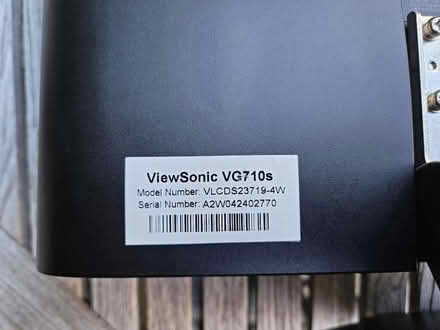 Photo of free ViewSonic VG710s PC monitor (Petersfield GU32) #3