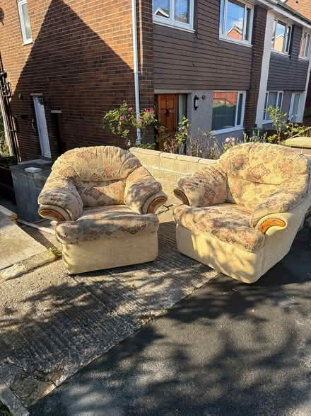 Photo of free 2 chairs (HX2 6nu) #1