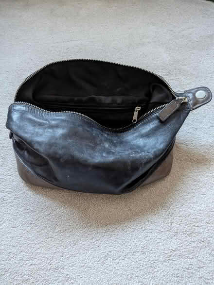 Photo of free Mens leather washbag (W5) #3