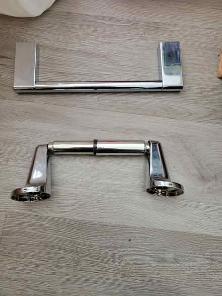 Photo of free Toilet roll holder/small towel rail (Near Morrisons AL1) #1