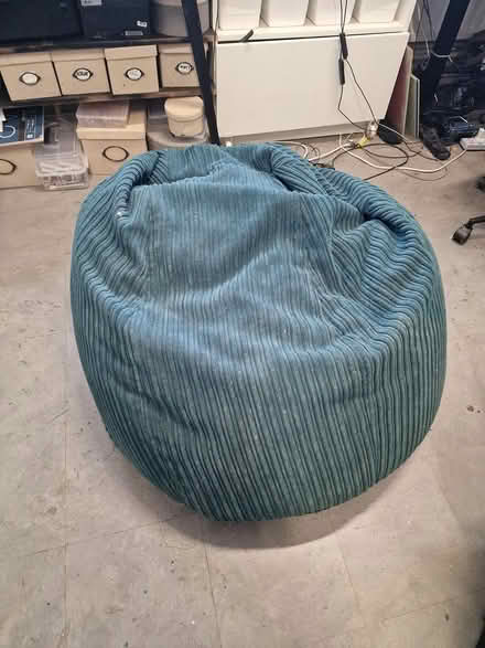 Photo of free Jumbo benbag (W85bu) #3