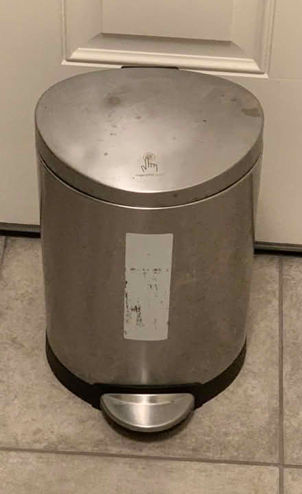 Photo of free Simplehuman 1.6 gal step trash can (Union Square/Prospect Hill) #1