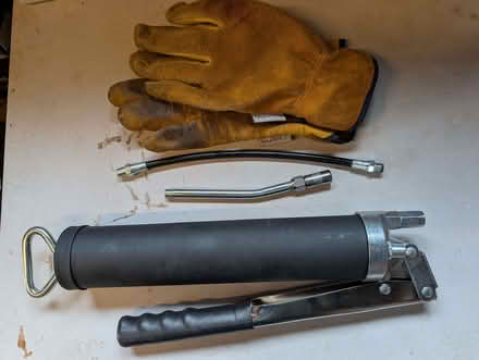 Photo of free Grease gun (Inglewhite PR3) #1