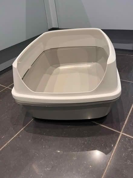 Photo of free Cat litter box (Tivoli GL50) #2
