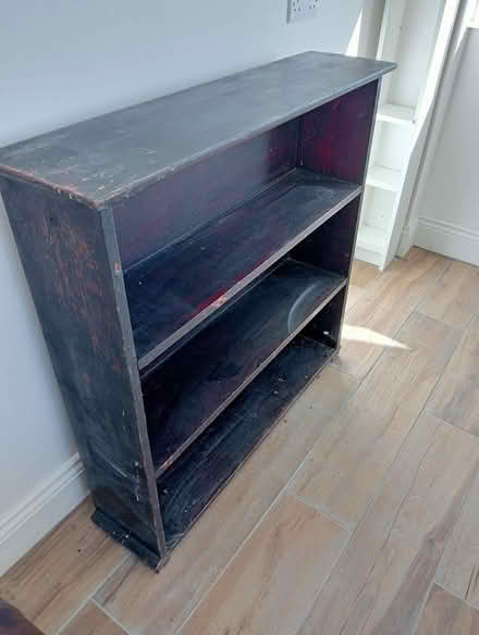 Photo of free Standing bookshelves 42 "w 42"h 7"w (Icenlane Shipton gorge DT64PP) #4