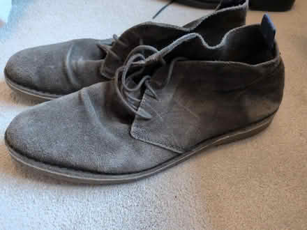 Photo of free Mens shoes size 9 (W5) #2