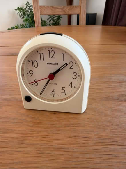 Photo of free Analogue alarm clock (Burridge SO31) #1