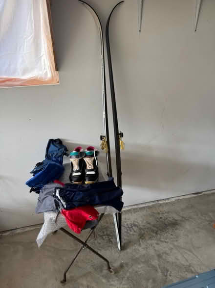 Photo of free cross-Country Ski equipment (McCollum Park area) #1