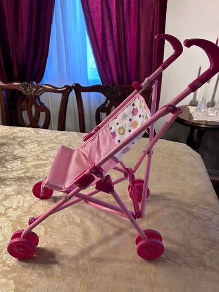 Photo of free doll umbrella stroller (Near Albion & Walkley.) #1