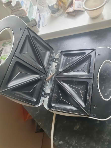 Photo of free Sandwich Toaster (ME17 boughton monchelsea) #2