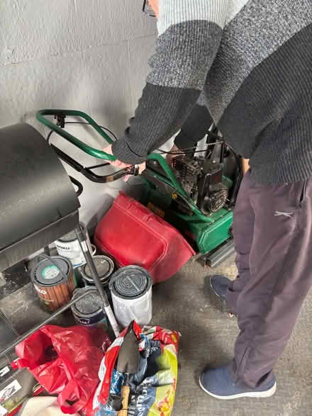 Photo of free qualcast lawn mower (elmers end BR3) #1