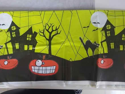 Photo of free Halloween table cloth (Cheam SM2) #1