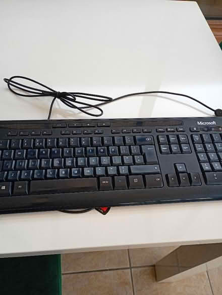 Photo of free Microsoft keyboard (Pinehurst SN25) #1