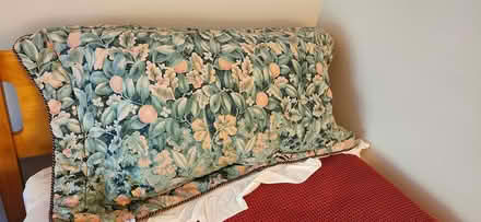 Photo of free Pillow sham (Cap Hill 20002) #1