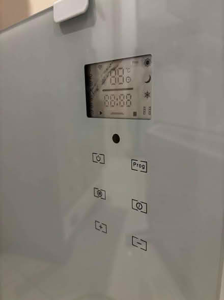 Photo of free electriQ 2000W Designer Glass Panel Heater - see detail (Lavender Hill SW11) #1