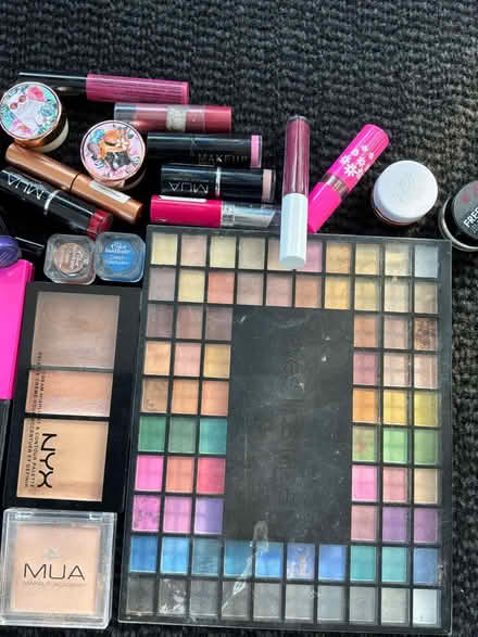 Photo of free Used make up. For Halloween (St Anne’s on Sea FY8) #3