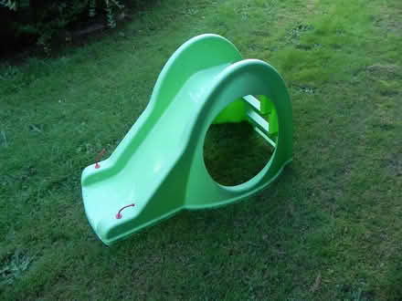 Photo of free Green toddler slide (Inchbare DD9) #1