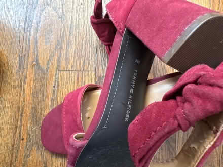 Photo of free Size 8 Tommy Hilfiger Sandals (Clason Point Bronx NY) #4