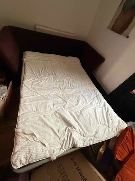Photo of free Purple velvet sofa bed (Leytonstone E11) #3