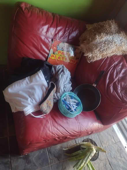 Photo of free Bundle clothes and furry fabric (Sherwood NG5) #2
