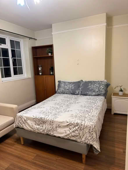 Photo of free Small double bed with mattress (Hendon NW2) #1