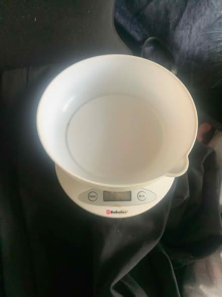 Photo of free Old scale not tested (Thamesmead DA18) #1