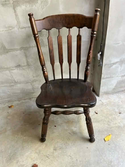 Photo of free Wood dining chair (Petworth/16th St Heights) #1