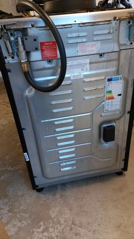 Photo of free Cooker - gas hobs & electric oven/ grill. I (Upper Holloway N19) #2