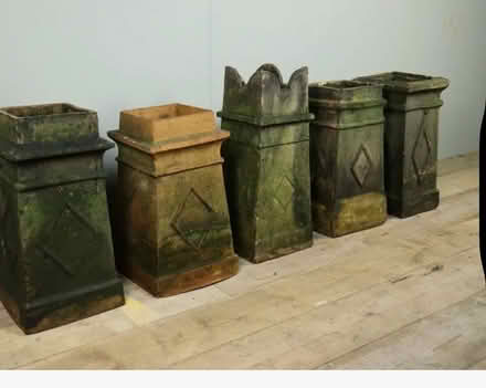 Photo of Old Chimney Pot (Oswestry SY11) #1