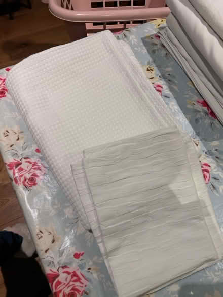 Photo of free Single duvet cover and pillow cases (Weybridge KT13) #1