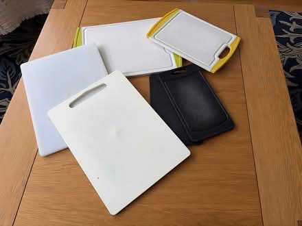 Photo of free Plastic chopping boards (Stanmore HA3) #1