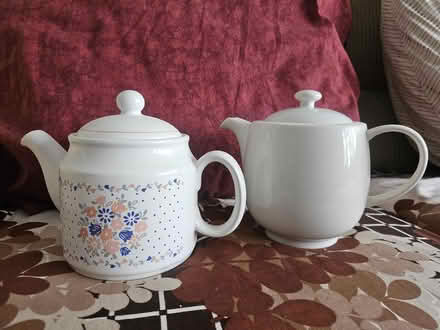 Photo of free 2 Teapots (Morden SM4) #1