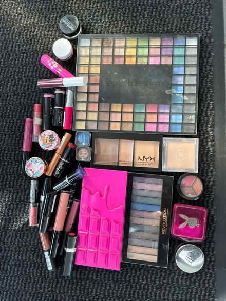 Photo of free Used make up. For Halloween (St Anne’s on Sea FY8) #1
