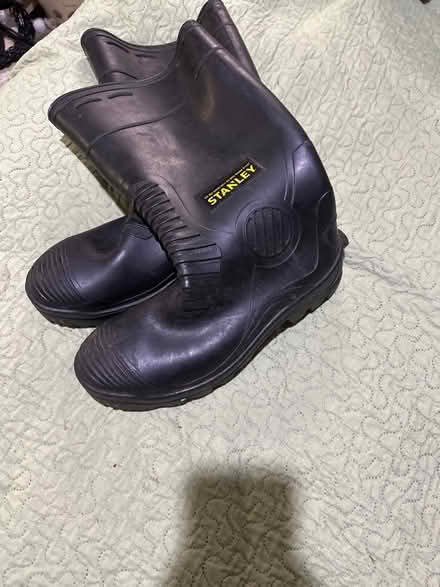 Photo of free Steel toe capped wellies (St Albans AL1) #1