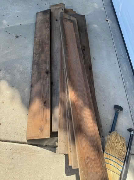 Photo of free Con-heart Redwood fence boards (Sunnyvale near Wolfe and Reed) #1