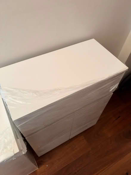 Photo of free White cabinet (Swiss Cottage NW8) #3