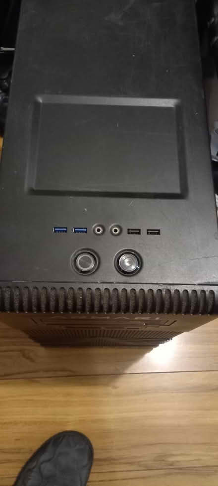 Photo of free PC tower (Hackney E8) #3