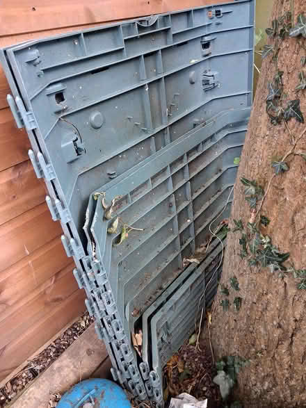 Photo of free Plastic compost bin (SK22 Hayfield) #1