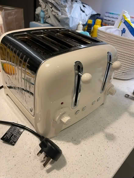 Photo of free Toaster (Barnet EN5) #3