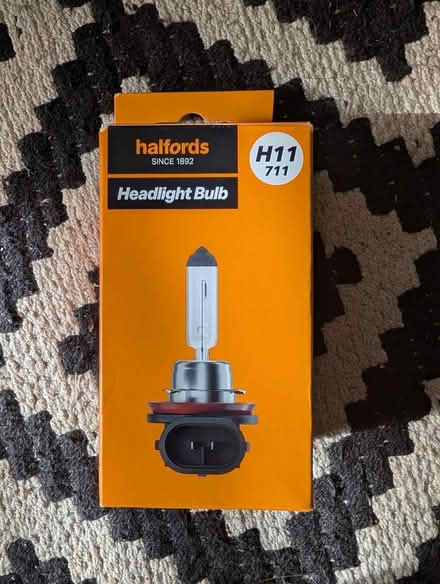 Photo of free Halfords car headlight (Morden SM4) #1