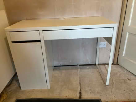 Photo of free White IKEA Micke desk (Disley, SK12) #3