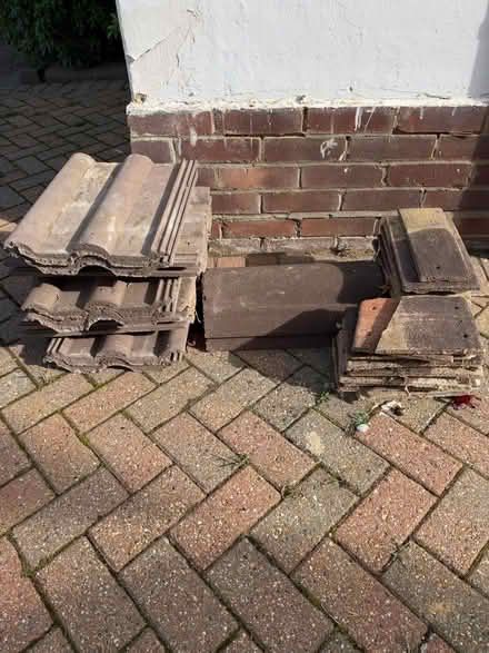 Photo of free Spare roof tileds (Earley RG6) #1