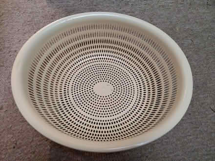 Photo of free Small plastic laundry basket (Donnington OX4) #1