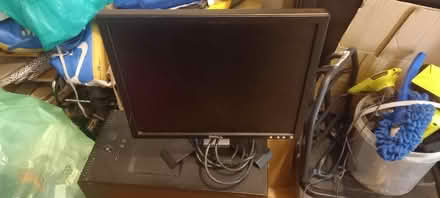 Photo of free One more monitor (Hackney E8) #1