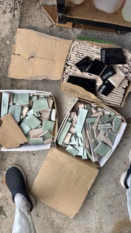 Photo of free 5 boxes of broken/cut tiles (Frome, Stonebridge BA11) #1