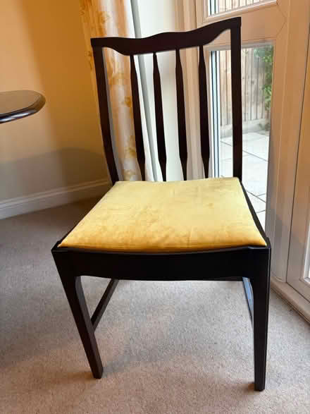 Photo of free Dining table and 6 chairs (Orpington BR6) #2